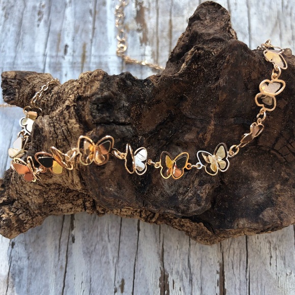 Jewelry - Spirited Butterfly Choker Necklace!